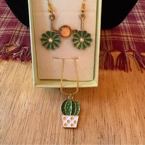 New Green and Gold Jewelry Set